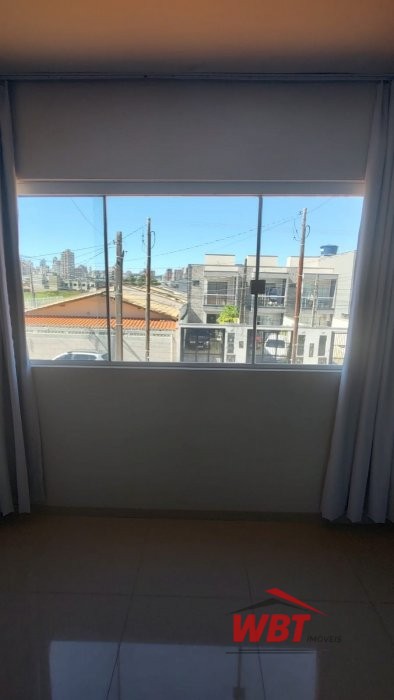 SOBRADO SEMI NOVO, COM 02 SUITES, 02 VAGAS!