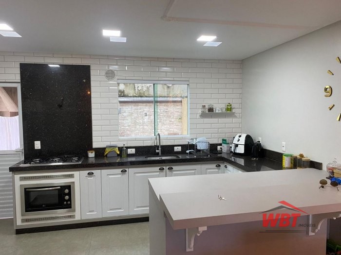 SOBRADO MOBILIADO, COM 03 DORMS, MOBILIADO, ACEITA