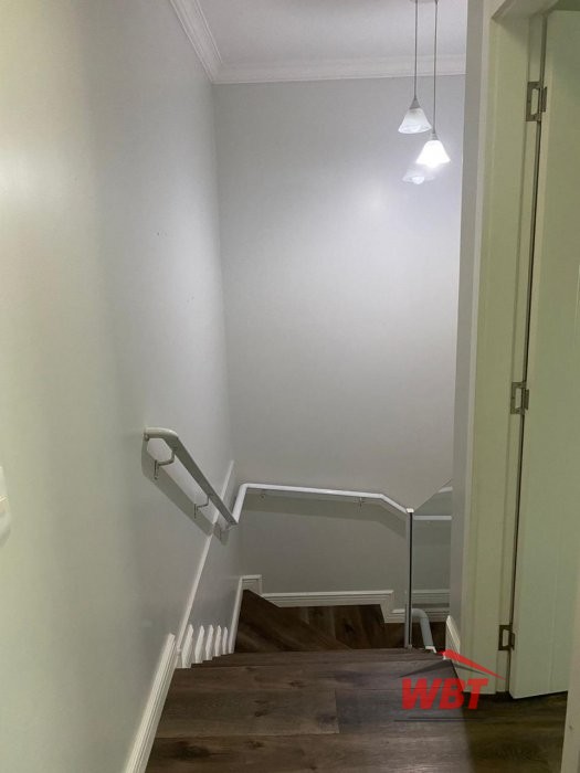 SOBRADO MOBILIADO, COM 03 DORMS, MOBILIADO, ACEITA