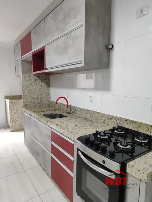 APTO COM 02 DORMS., SENDO 01 SUITE, 300M MAR, MOBI