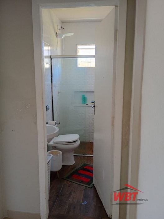 CASA EM ITAPEMA, COM 03 DORMIT�RIOS, AREA COMERCIA