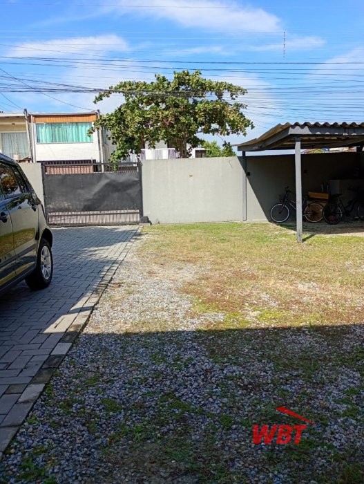 CASA EM ITAPEMA, COM 03 DORMIT�RIOS, AREA COMERCIA