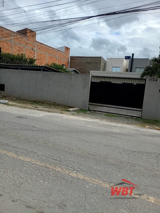CASA EM ITAPEMA, COM 03 DORMIT�RIOS, AREA COMERCIA