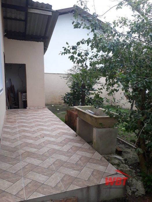 CASA COM 03 DORMIT�RIOS, BAIRRO ALTO S. BENTO!