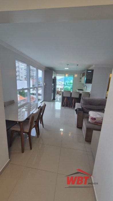 APTO EM ITAPEMA, COM 02 SUITES, CLOUSET, MOBILIADO