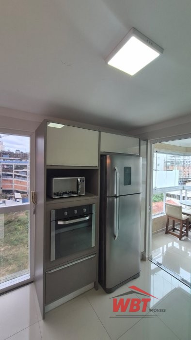 APTO EM ITAPEMA, COM 02 SUITES, CLOUSET, MOBILIADO