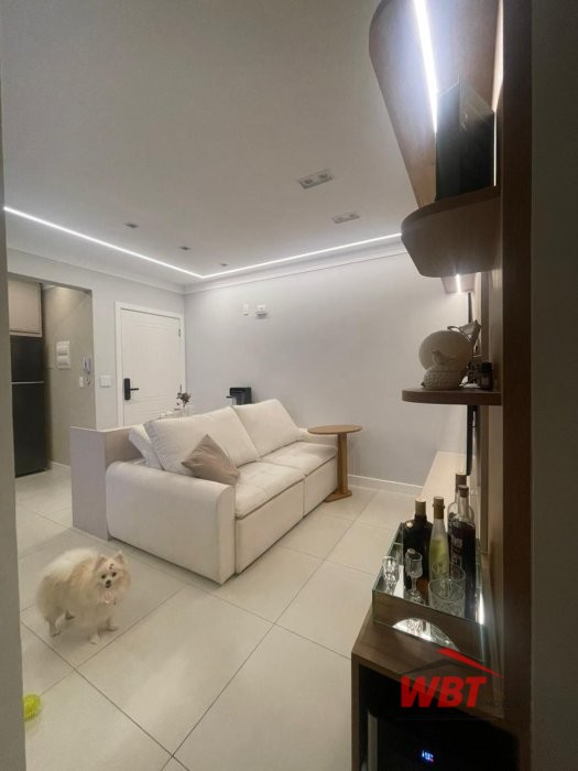 APTO EM ITAPEMA, COM 02 DORMS, FINAMENTE MOBILIADO