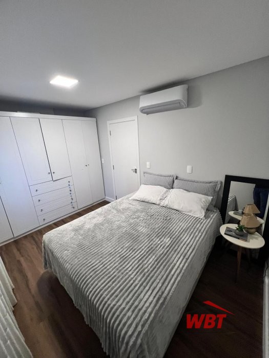 APTO EM ITAPEMA, COM 02 DORMS, FINAMENTE MOBILIADO