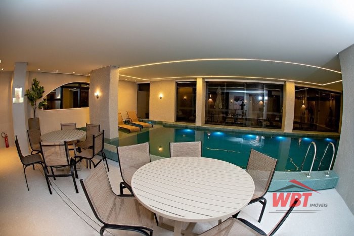 APTO EM ITAPEMA, COM 02 DORMS, FINAMENTE MOBILIADO