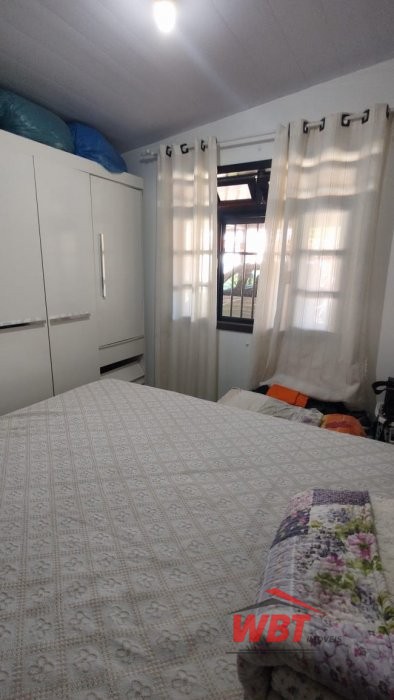 CASA COM 03 DORMIT�RIOS, MOBILIADA, CENTRO DO MORR