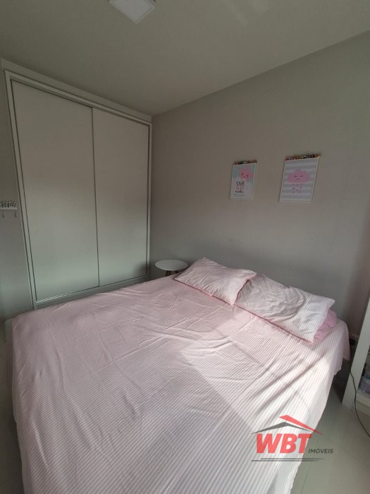SOBRADO COM 04 SUITES, MOBILIADO, ACEITA FINANCIAM