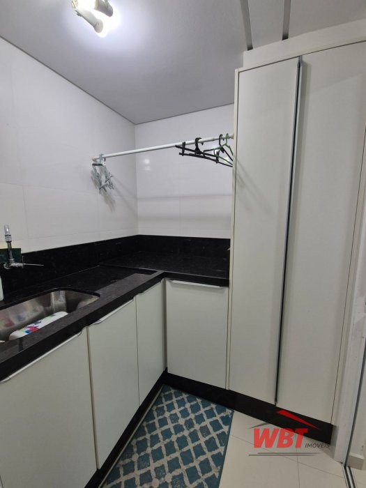 SOBRADO COM 04 SUITES, MOBILIADO, ACEITA FINANCIAM