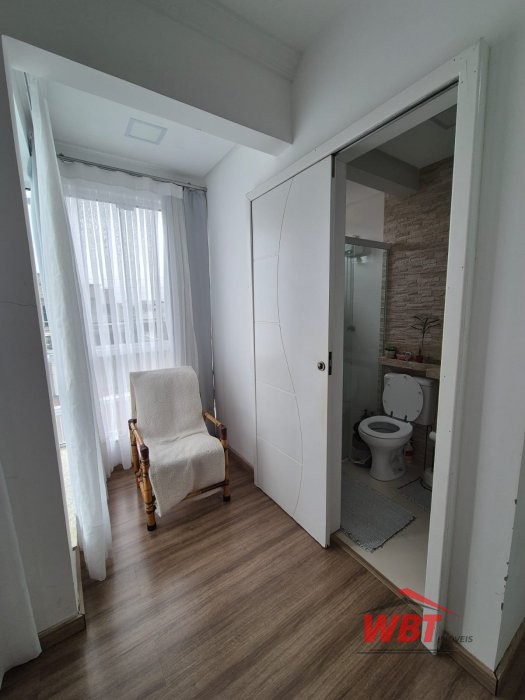 SOBRADO COM 04 SUITES, MOBILIADO, ACEITA FINANCIAM