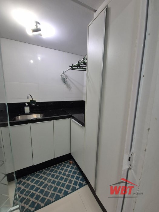 SOBRADO COM 04 SUITES, MOBILIADO, ACEITA FINANCIAM