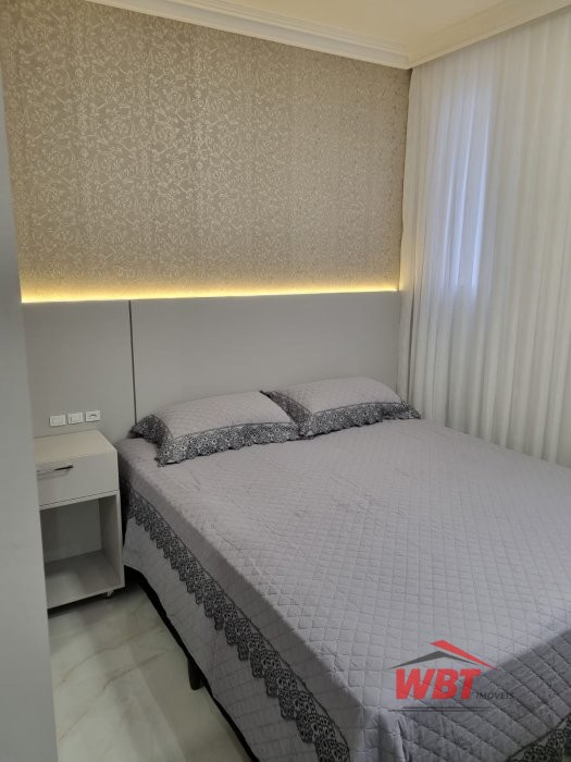 APTO, APROX. 350M DO MAR, COM 02 SUITES, MOBILIADO