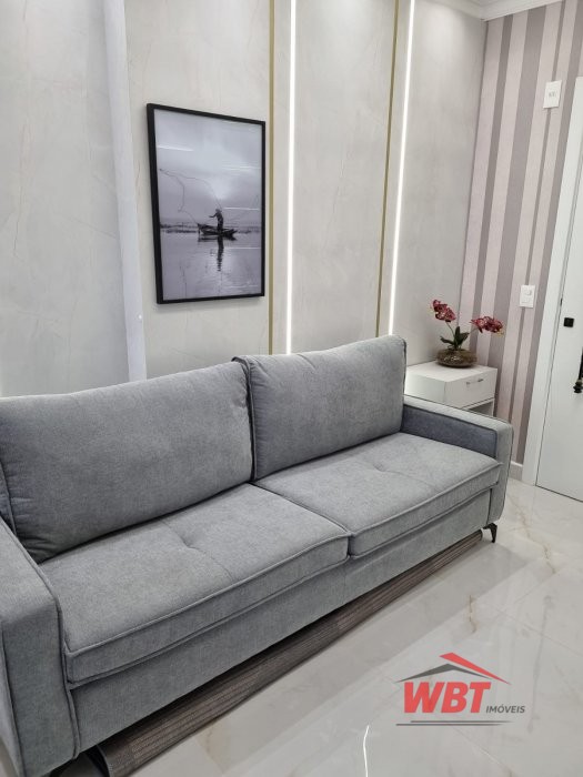 APTO, APROX. 350M DO MAR, COM 02 SUITES, MOBILIADO