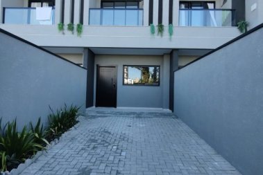 SOBRADO COM 03 DORMS., SENDO 01 SUITE, FINANCI�VEL