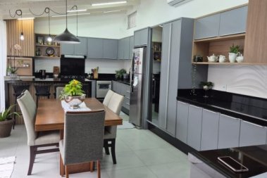 SOBRADO COM 04 SUITES, MOBILIADO, ACEITA FINANCIAM